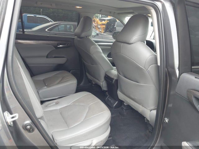 45432464 :رقم المزاد ، 5TDKDRAH9PS042440 vin ، 2023 Toyota Highlander Platinum مزاد بيع