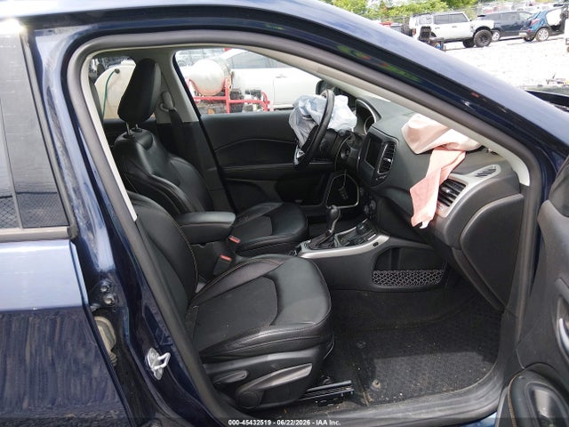 2019 Jeep Compass Latitude 4x4 მანქანა იყიდება აუქციონზე, vin: 3C4NJDBB2KT674648, აუქციონის ნომერი: 45432519