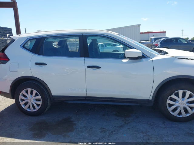 Nissan ROGUE S 2017 JN8AT2MT5HW136181 Image 15