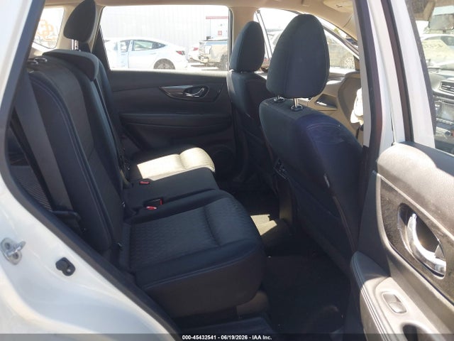 Nissan ROGUE S 2017 JN8AT2MT5HW136181 Image 8