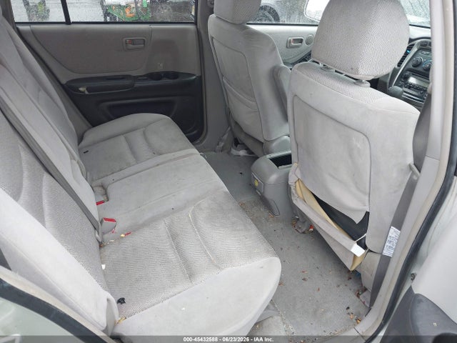 45432588 :رقم المزاد ، JTEHF21A030123656 vin ، 2003 Toyota Highlander V6 مزاد بيع