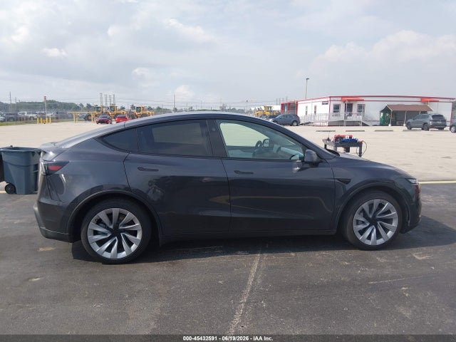 Продажа на аукционе авто 2026 Tesla Model Y Premium Rear-wheel Drive/rear-wheel Drive, vin: 7SAYGDED6TA427948, номер лота: 45432591