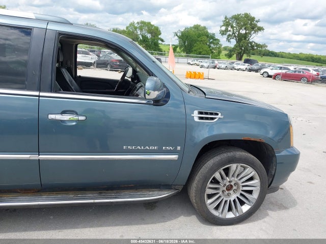 Продажа на аукционе авто 2008 Cadillac Escalade Esv Standard, vin: 1GYFK66898R241657, номер лота: 45432631
