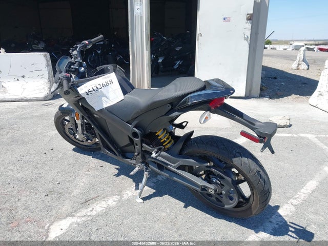 Zero Motorcycles Inc S 2019 538SMHZ41KCA11067 Image 3