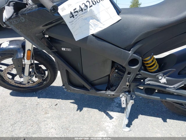 Zero Motorcycles Inc S 2019 538SMHZ41KCA11067 Image 9