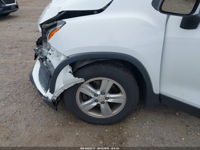 KL7CJKSB2MB301672 Chevrolet Trax Fwd Ls