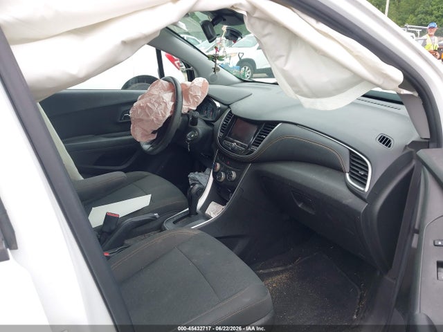 KL7CJKSB2MB301672 Chevrolet Trax Fwd Ls