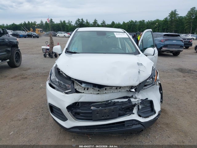 KL7CJKSB2MB301672 Chevrolet Trax Fwd Ls