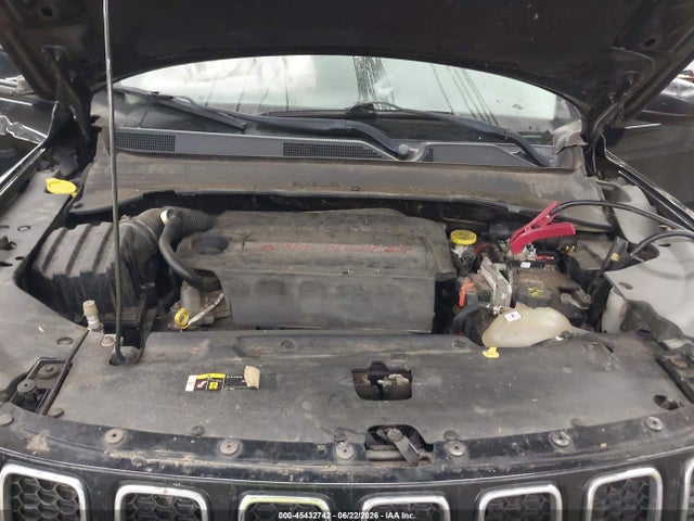 45432742 :رقم المزاد ، 3C4NJDAB2HT642762 vin ، 2017 Jeep New Compass Sport 4x4 مزاد بيع
