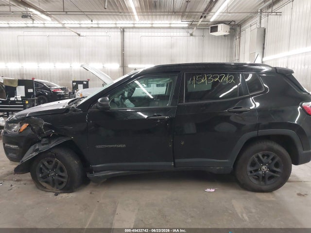 45432742 :رقم المزاد ، 3C4NJDAB2HT642762 vin ، 2017 Jeep New Compass Sport 4x4 مزاد بيع