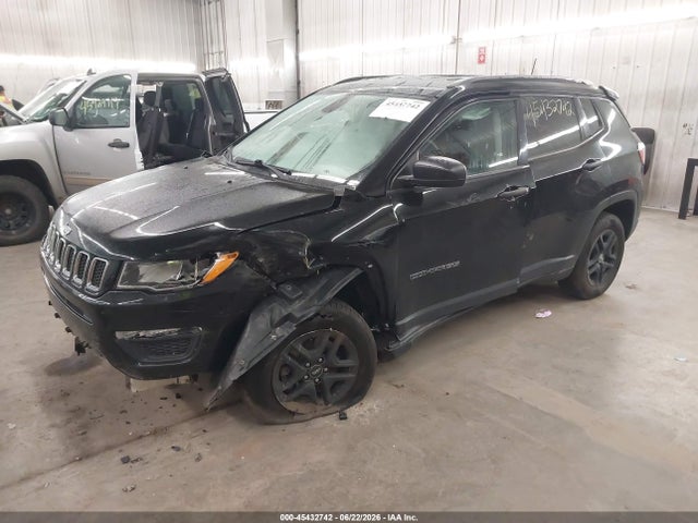 45432742 :رقم المزاد ، 3C4NJDAB2HT642762 vin ، 2017 Jeep New Compass Sport 4x4 مزاد بيع