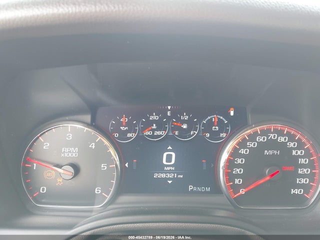 2015 Gmc Yukon Xl 1500 Denali მანქანა იყიდება აუქციონზე, vin: 1GKS1JKJ3FR671351, აუქციონის ნომერი: 45432789