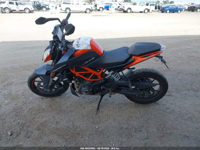 KTM 390 Duke 2023 MD2JPJ402PN201695 Image 13