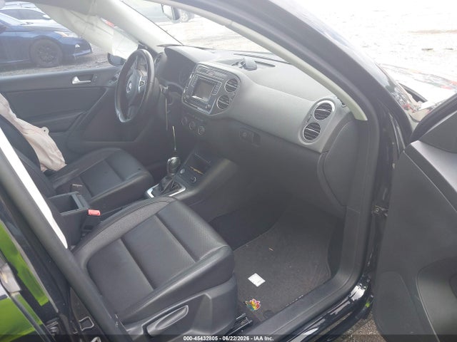 Aukcja sprzedaży 2016 Volkswagen Tiguan S, vin: WVGAV7AX7GW581011, numer aukcji: 45432805