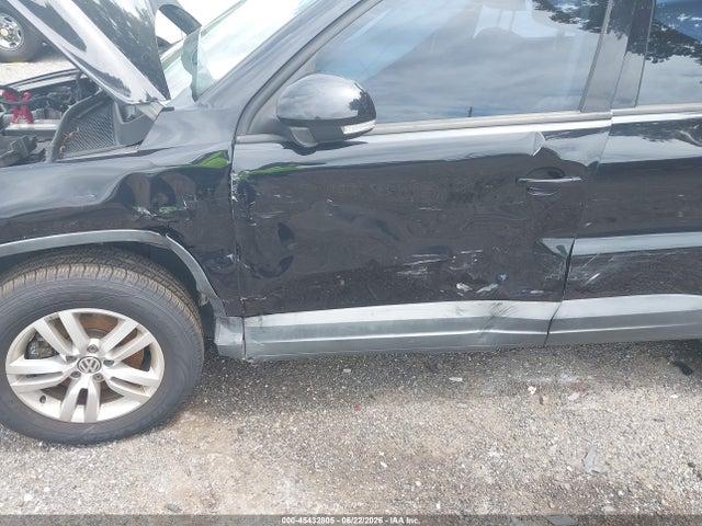 Aukcja sprzedaży 2016 Volkswagen Tiguan S, vin: WVGAV7AX7GW581011, numer aukcji: 45432805