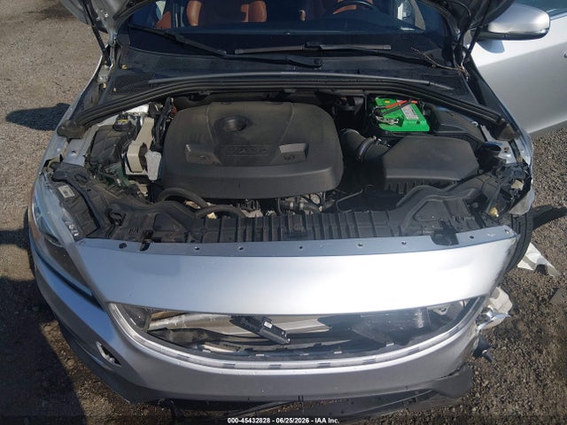 Продажа на аукционе авто 2016 Volvo S60 T5 Drive-e Premier, vin: YV126MFK8G2408780, номер лота: 45432828