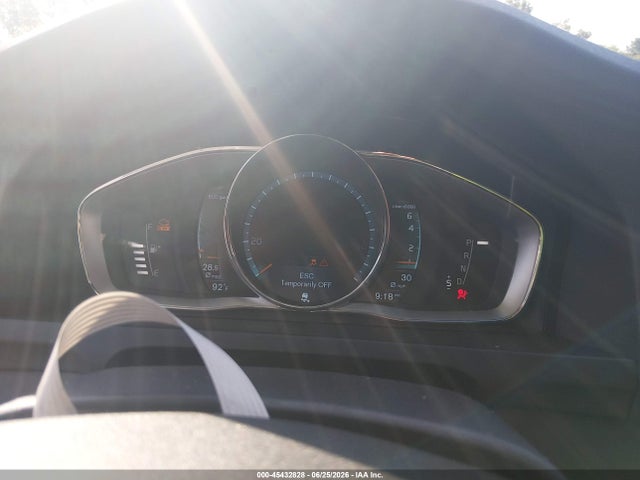 Продажа на аукционе авто 2016 Volvo S60 T5 Drive-e Premier, vin: YV126MFK8G2408780, номер лота: 45432828