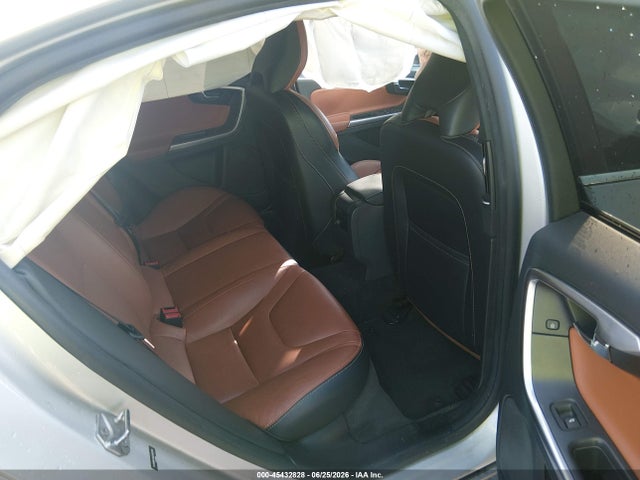 Продажа на аукционе авто 2016 Volvo S60 T5 Drive-e Premier, vin: YV126MFK8G2408780, номер лота: 45432828