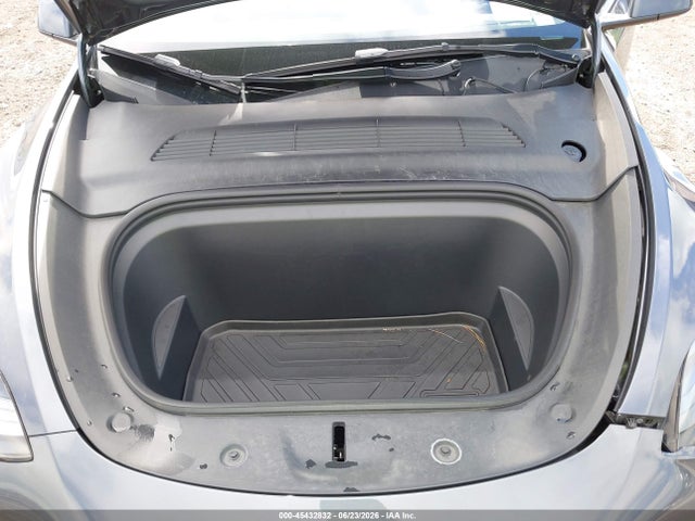 Продажа на аукционе авто 2023 Tesla Model Y Awd/long Range Dual Motor All-wheel Drive, vin: 7SAYGDEE1PF842581, номер лота: 45432832