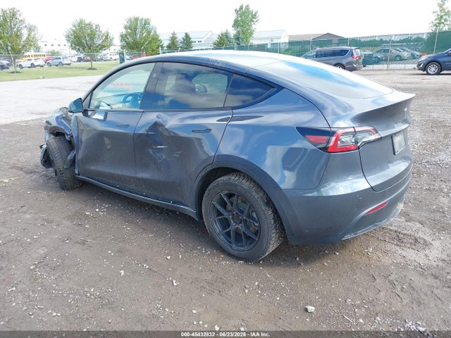 Продажа на аукционе авто 2023 Tesla Model Y Awd/long Range Dual Motor All-wheel Drive, vin: 7SAYGDEE1PF842581, номер лота: 45432832