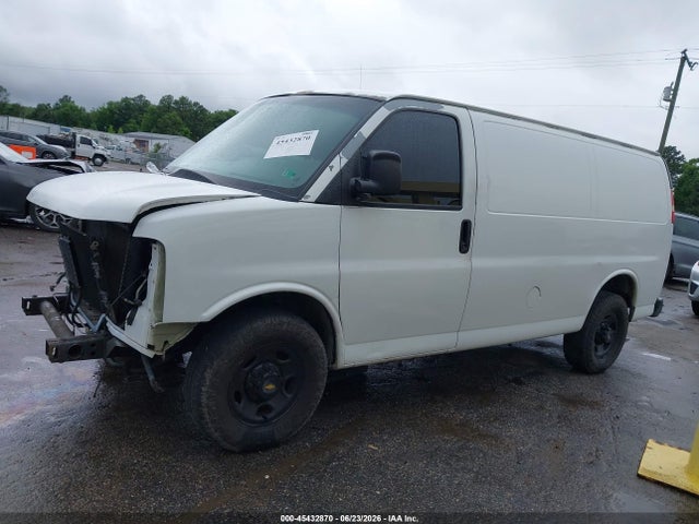 45432870 :رقم المزاد ، 1GCWGFCA8B1174828 vin ، 2011 Chevrolet Express 2500 Work Van مزاد بيع