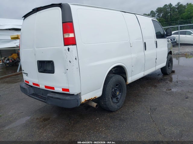 45432870 :رقم المزاد ، 1GCWGFCA8B1174828 vin ، 2011 Chevrolet Express 2500 Work Van مزاد بيع