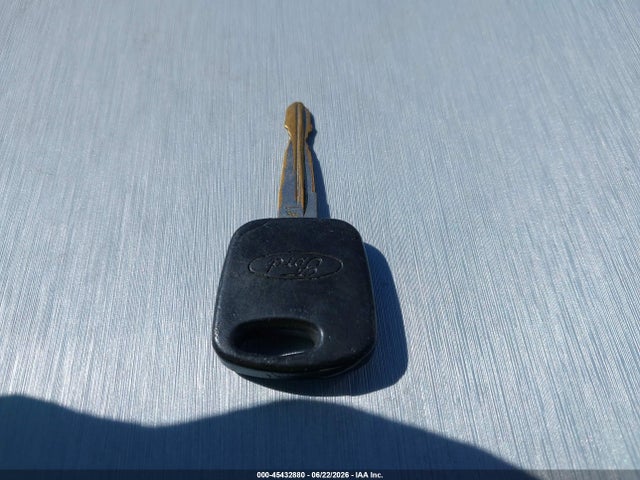 45432880 :رقم المزاد ، 1FAFP33P41W151220 vin ، 2001 Ford Focus Lx مزاد بيع