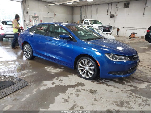 Auction sale of the 2015 Chrysler 200 S, vin: 1C3CCCBG8FN528658, lot number: 45432907