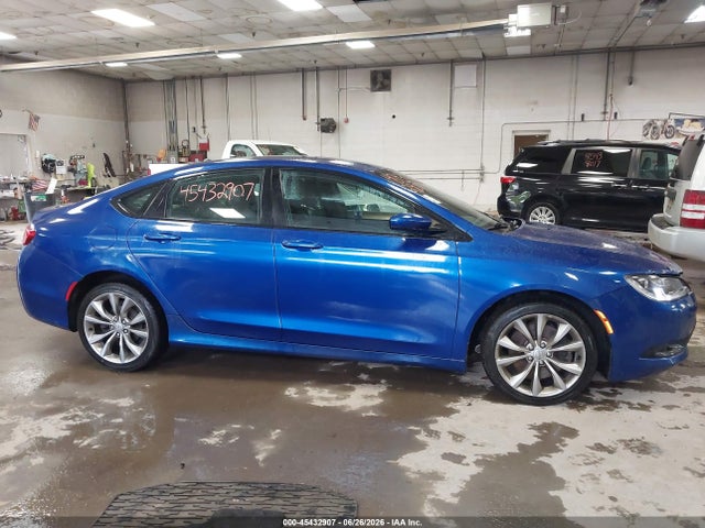 2015 Chrysler 200 S მანქანა იყიდება აუქციონზე, vin: 1C3CCCBG8FN528658, აუქციონის ნომერი: 45432907