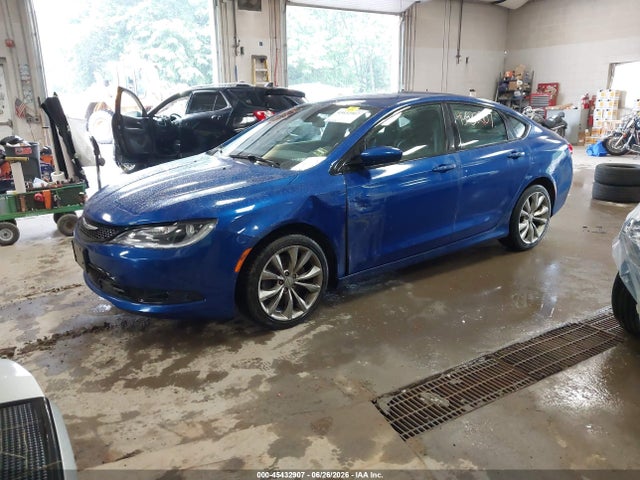 2015 Chrysler 200 S მანქანა იყიდება აუქციონზე, vin: 1C3CCCBG8FN528658, აუქციონის ნომერი: 45432907