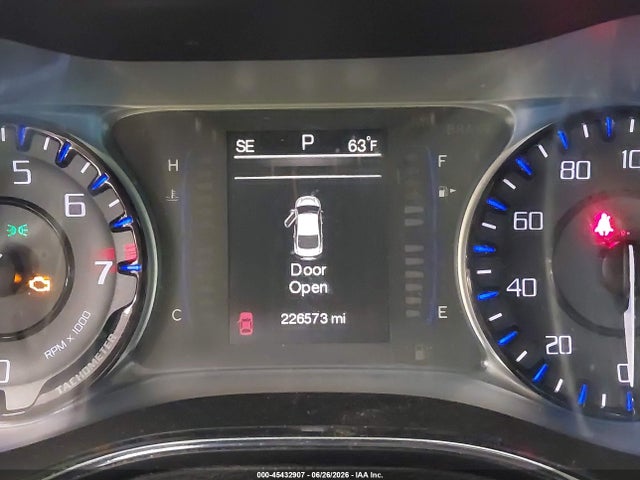 2015 Chrysler 200 S მანქანა იყიდება აუქციონზე, vin: 1C3CCCBG8FN528658, აუქციონის ნომერი: 45432907