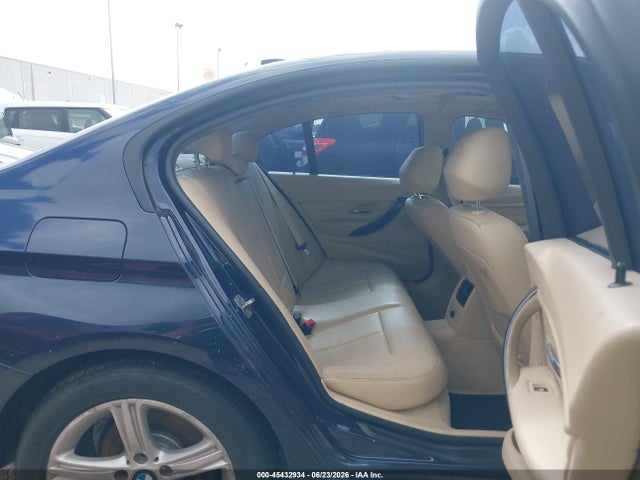 2015 Bmw 320i მანქანა იყიდება აუქციონზე, vin: WBA3B1G5XFNT05769, აუქციონის ნომერი: 45432934