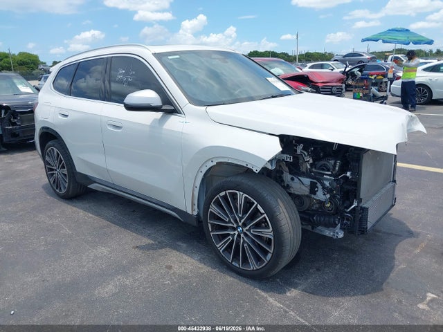 2024 Bmw X1 Xdrive28i მანქანა იყიდება აუქციონზე, vin: WBX73EF00R5Z99037, აუქციონის ნომერი: 45432938