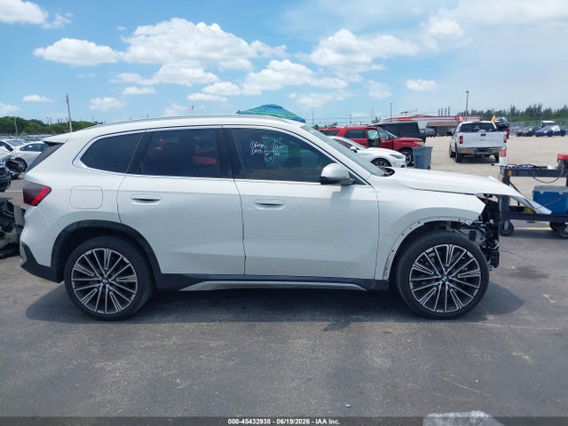 2024 Bmw X1 Xdrive28i მანქანა იყიდება აუქციონზე, vin: WBX73EF00R5Z99037, აუქციონის ნომერი: 45432938