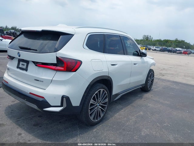 2024 Bmw X1 Xdrive28i მანქანა იყიდება აუქციონზე, vin: WBX73EF00R5Z99037, აუქციონის ნომერი: 45432938