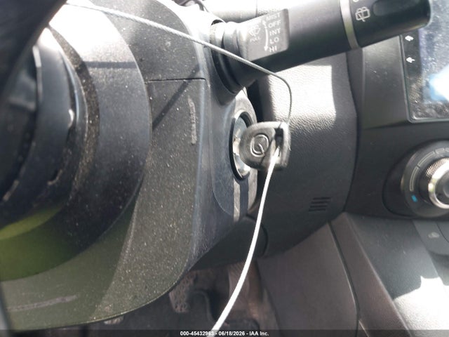 45432963 :رقم المزاد ، JM1DE1HZ7B0110087 vin ، 2011 Mazda Mazda2 Sport مزاد بيع