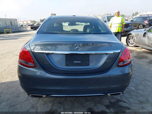 Mercedes-Benz C 300 2018 55SWF4JBXJU280950 Image 17
