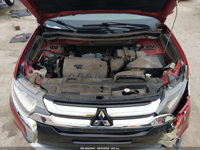 Mitsubishi Outlander Se 2018 JA4AZ3A33JZ007147 Image 10