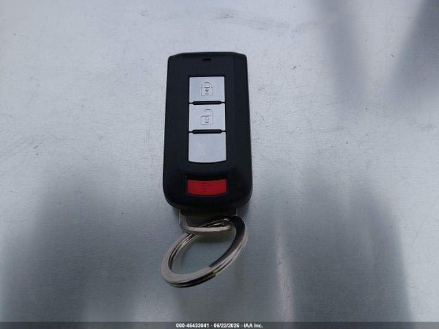 Mitsubishi Outlander Se 2018 JA4AZ3A33JZ007147 Image 11