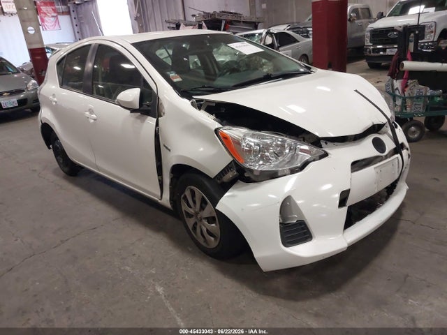 2013 Toyota Prius C One მანქანა იყიდება აუქციონზე, vin: JTDKDTB35D1535167, აუქციონის ნომერი: 45433043