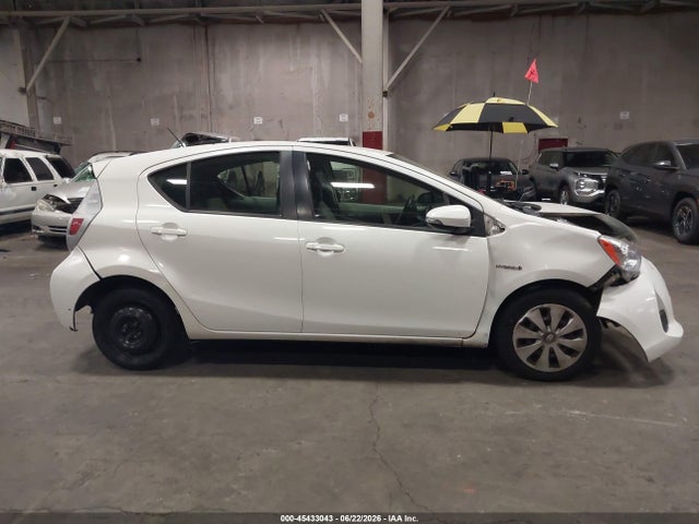 2013 Toyota Prius C One მანქანა იყიდება აუქციონზე, vin: JTDKDTB35D1535167, აუქციონის ნომერი: 45433043
