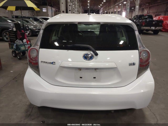 2013 Toyota Prius C One მანქანა იყიდება აუქციონზე, vin: JTDKDTB35D1535167, აუქციონის ნომერი: 45433043