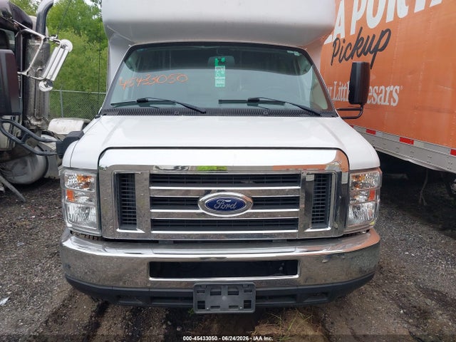 45433050 :رقم المزاد ، 1FDWE3FS3KDC47655 vin ، 2020 Ford E-350 Cutaway مزاد بيع