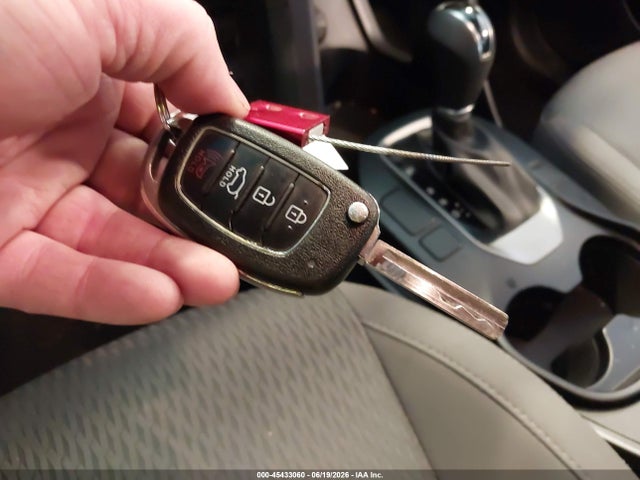 Aukcja sprzedaży 2017 Hyundai Santa Fe Se, vin: KM8SMDHF9HU169432, numer aukcji: 45433060
