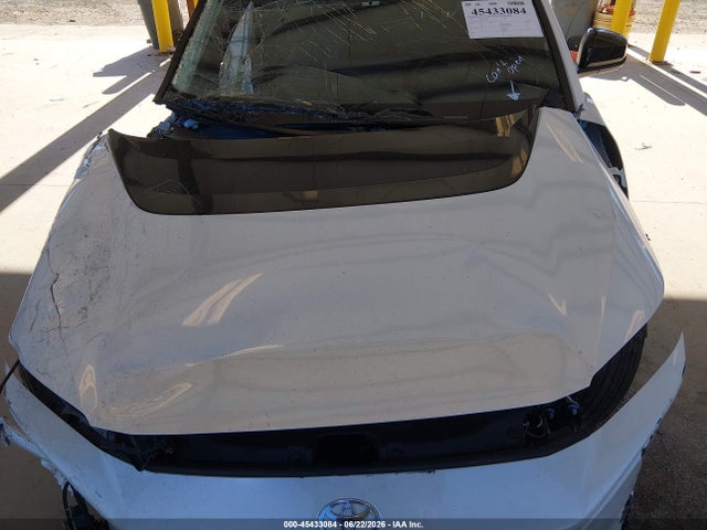 Toyota Bz Limited 2026 JTMBCAEB1TJ014570 Image 10