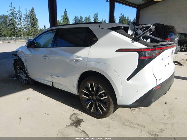 Toyota Bz Limited 2026 JTMBCAEB1TJ014570 Image 3