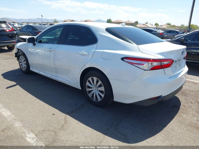 Toyota Camry Le Hybrid 2020 4T1C31AK2LU530747 Image 3