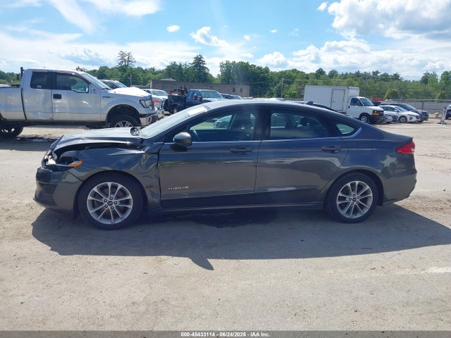 2019 Ford Fusion Hybrid Se მანქანა იყიდება აუქციონზე, vin: 3FA6P0LU7KR156954, აუქციონის ნომერი: 45433114