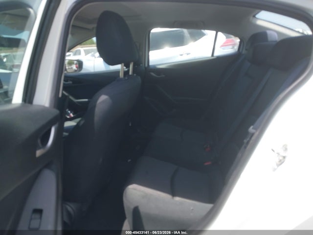 Mazda Mazda3 I Touring 2014 JM1BM1V78E1153462 Image 8