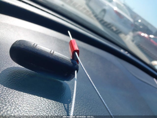 45433196 :رقم المزاد ، 1C3CCCAB7FN711412 vin ، 2015 Chrysler 200 Limited مزاد بيع